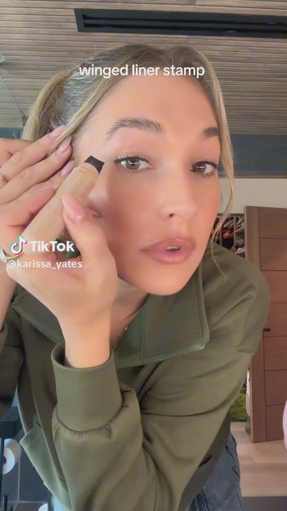 Effortless Winged Eyeliner Stamp Pen - Long-Lasting, Waterproof, and Perfect for Beginners!